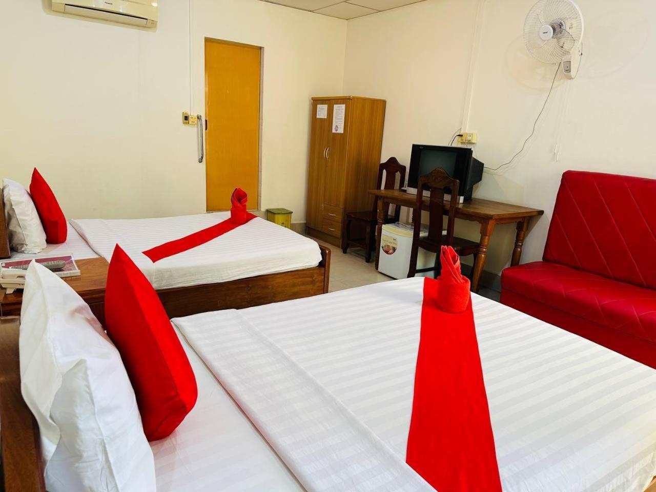 Capitol One Hotel Phnompen Kültér fotó