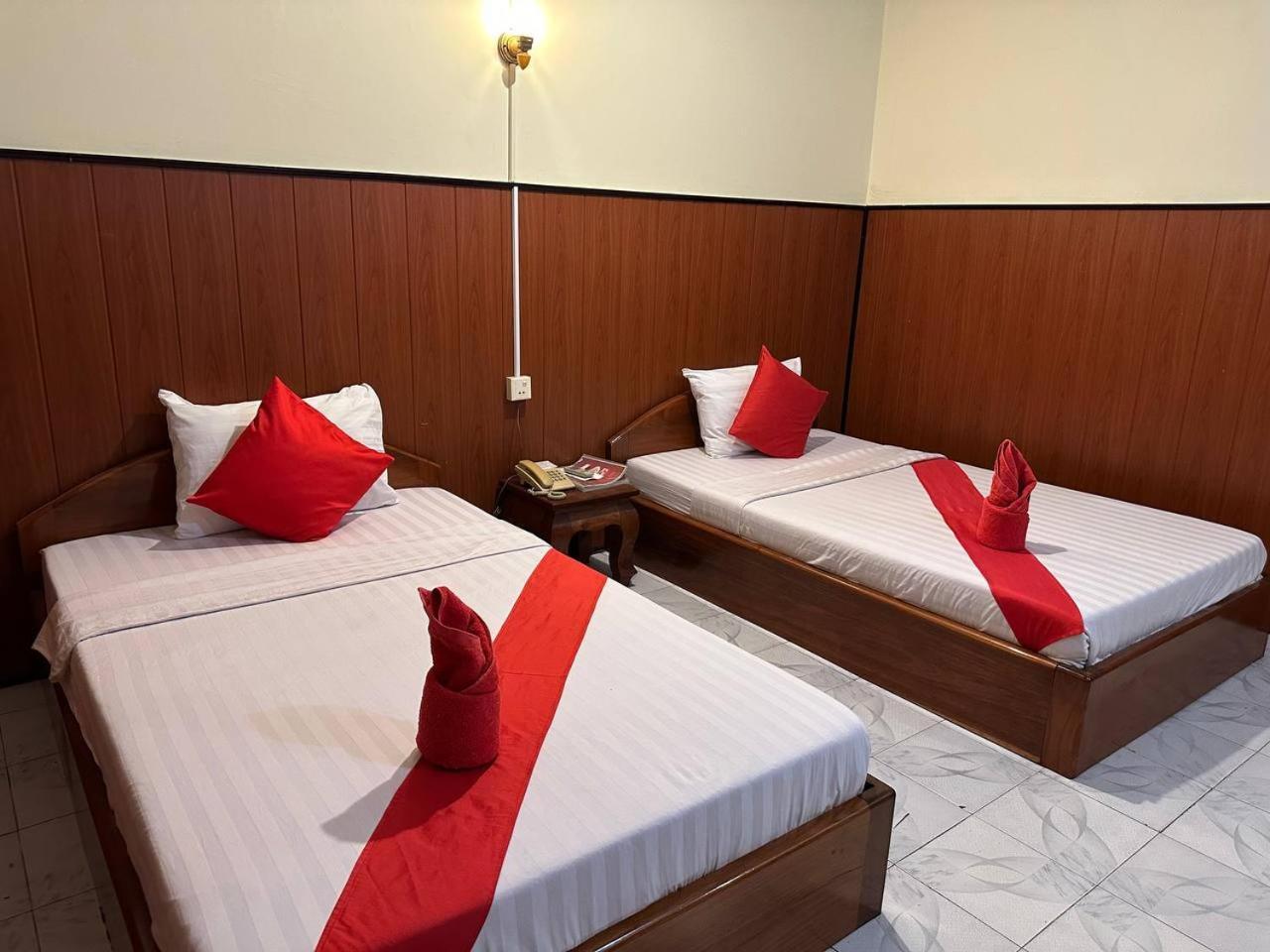 Capitol One Hotel Phnompen Kültér fotó