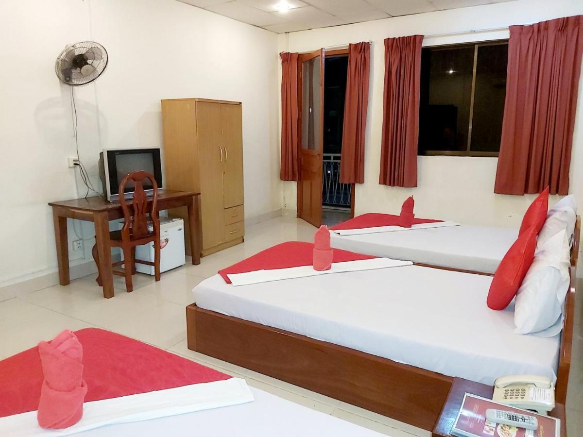 Capitol One Hotel Phnompen Kültér fotó
